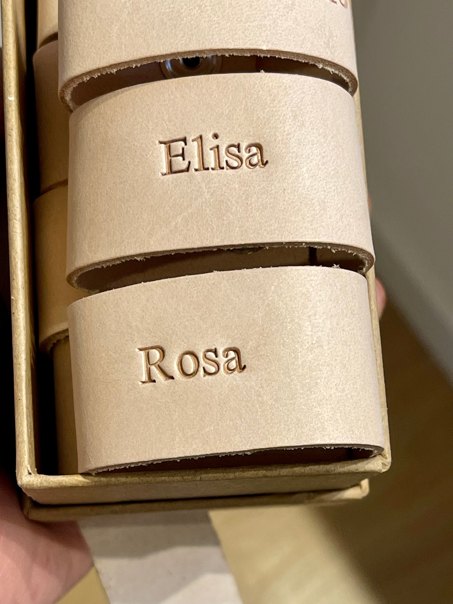 Argola para Guardanapo Personalizada em Couro- Blind Emboss - Baixo Relevo