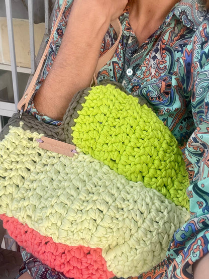 Mala Crochet Artesanal Neon Twist - Couragem